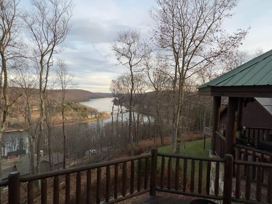 Bella Vista! Amazing Lake Views, Hot Tub, Peleton! Villa McHenry Exterior foto